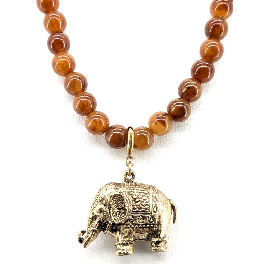 Signed Sarah Coventry Elephant Pendant Necklace Gold Tone resin Amber Beads 19in